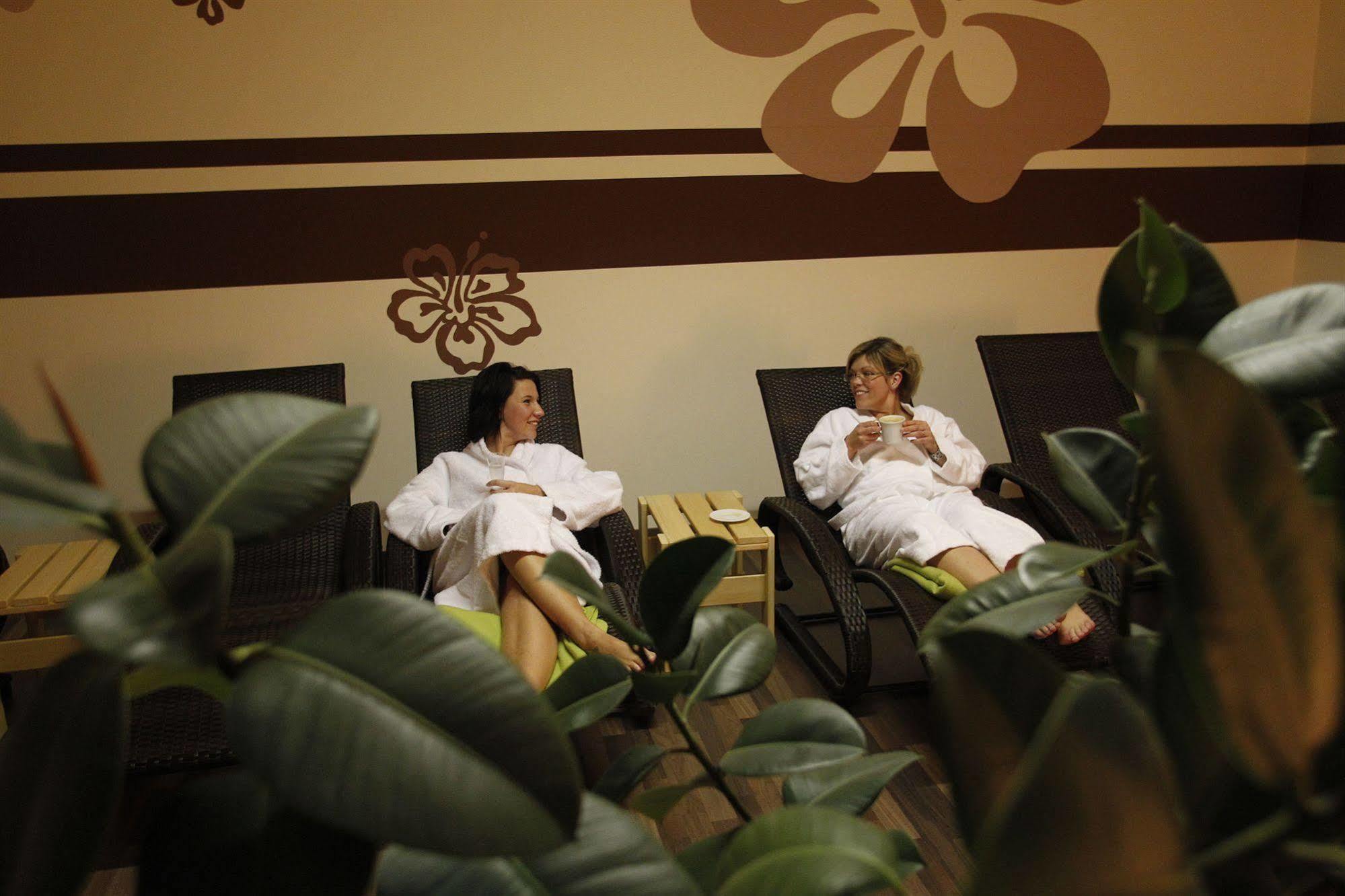 Rosen-Hotel Sangerhausen Ngoại thất bức ảnh